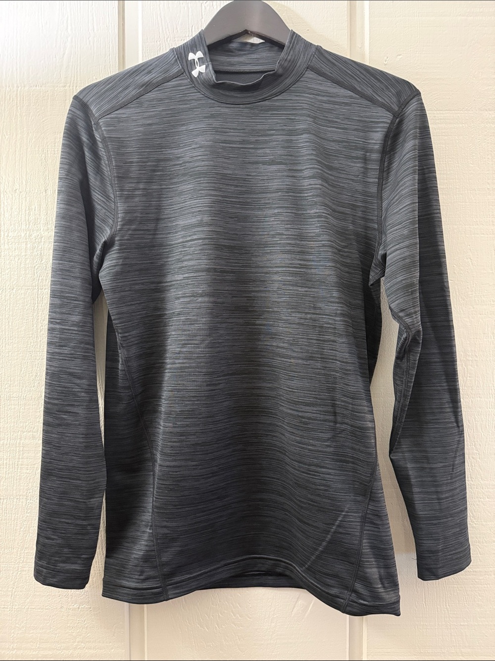 Under Armour Men’s Charcoal Heather Long-Sleeve Cold Gear Compression Shirt Sz L